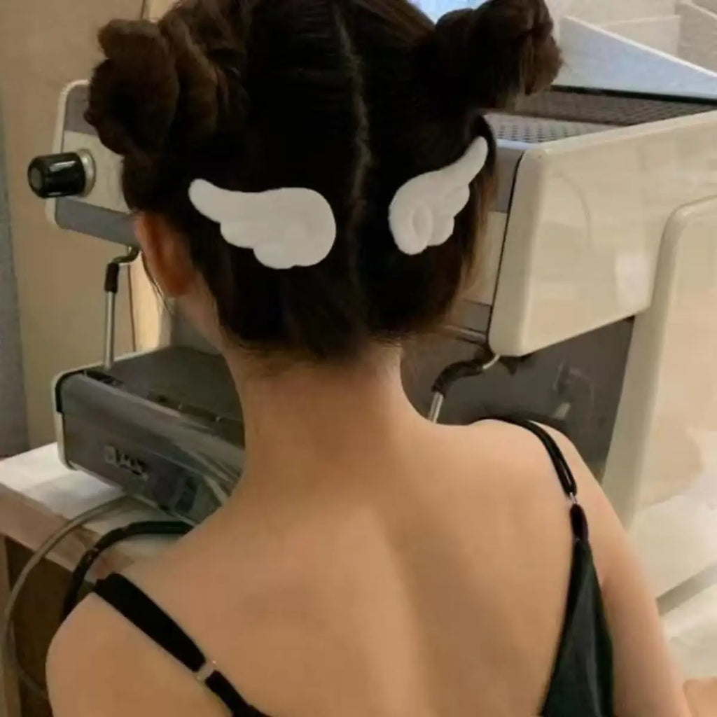 2 Pcs Sweet Angel Wing Plush Hair Clips Girl Bangs Cute Hairpin Simple