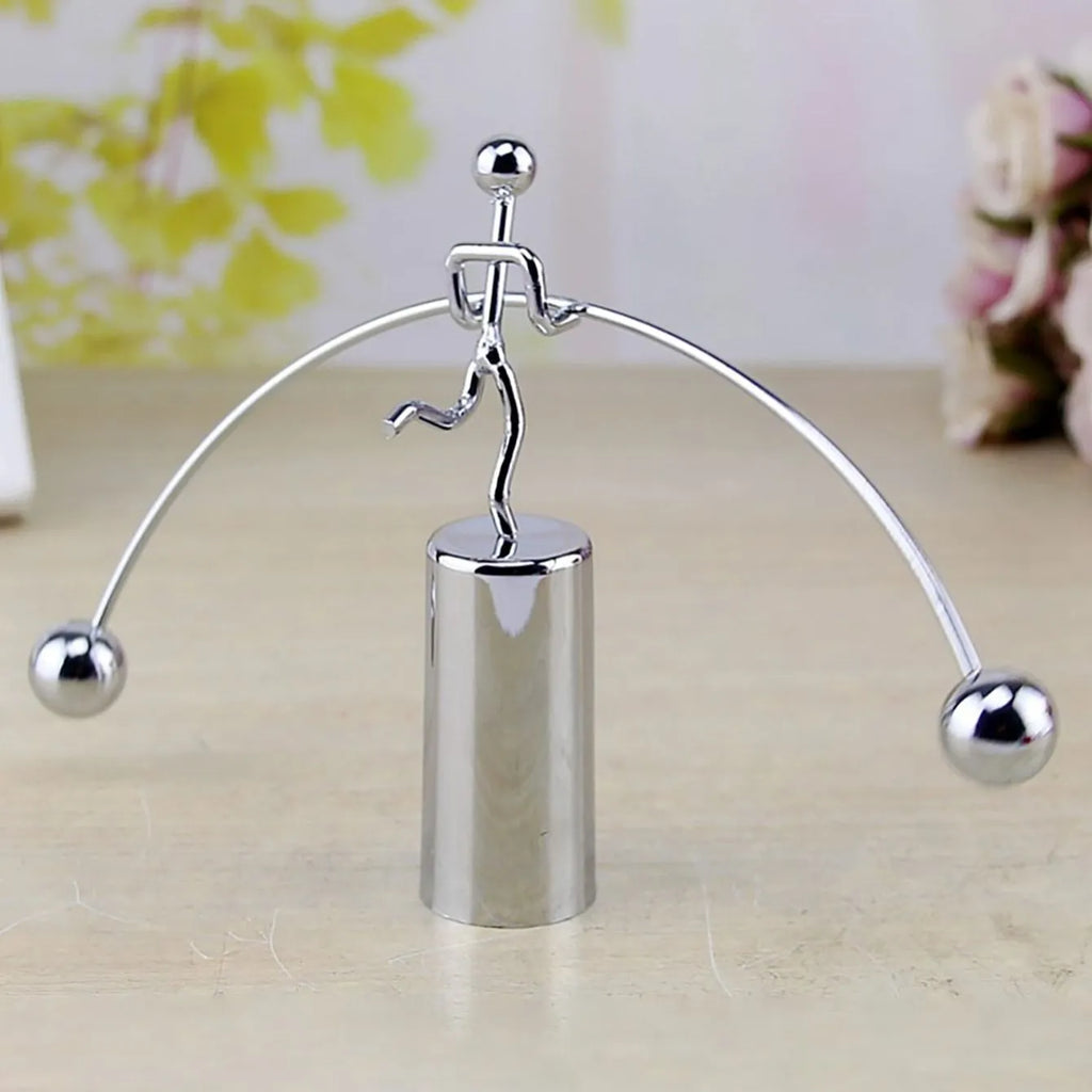 Creative Balance Ball Swing Weightlifting Small Iron Man