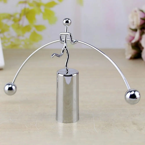 Creative Balance Ball Swing Weightlifting Small Iron Man