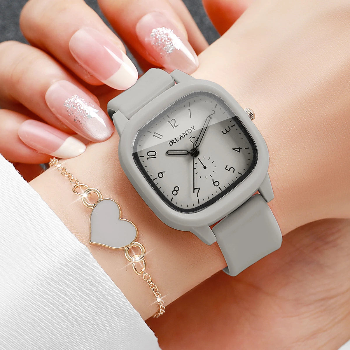 2PCS Fashion Arabic Dial Women Quartz Watch Heart Bracelet Set Square