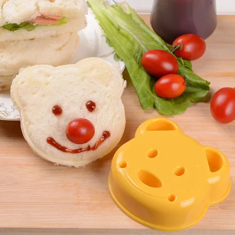 2pcs Sandwich Mould Bear Cat Rabbit Car Shaped Bread Mold Cake Biscuit