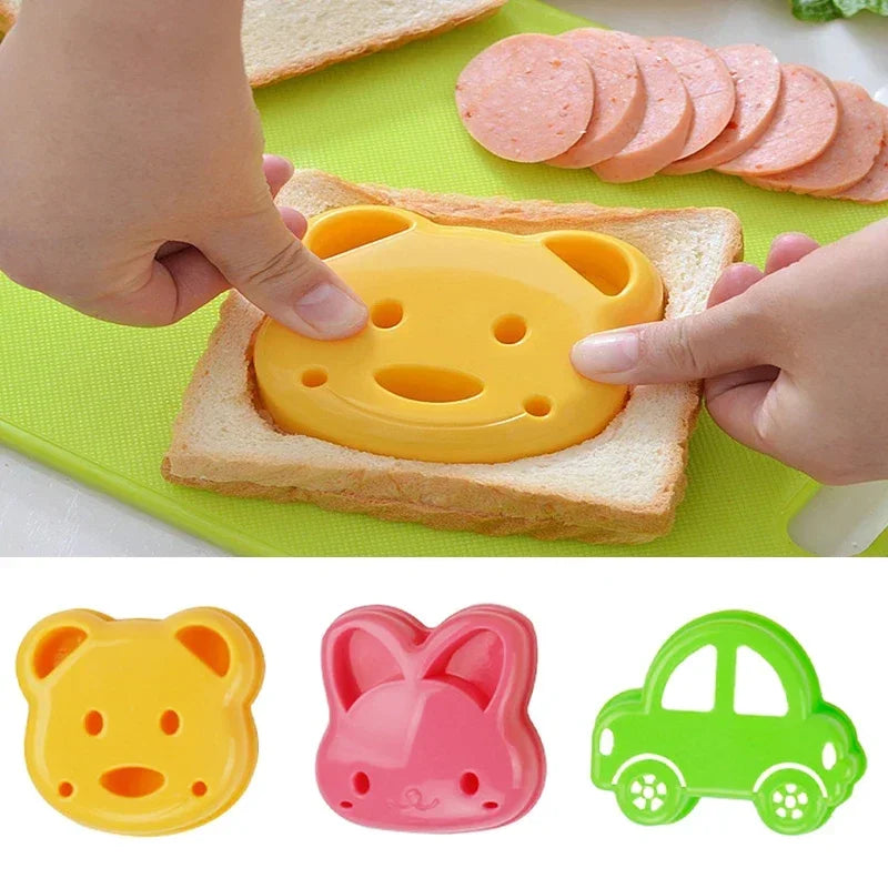 2pcs Sandwich Mould Bear Cat Rabbit Car Shaped Bread Mold Cake Biscuit