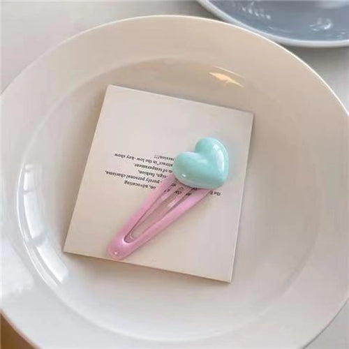 Cartoon Heart Hair Clips Non-Slip Heart Decor Resin Hair