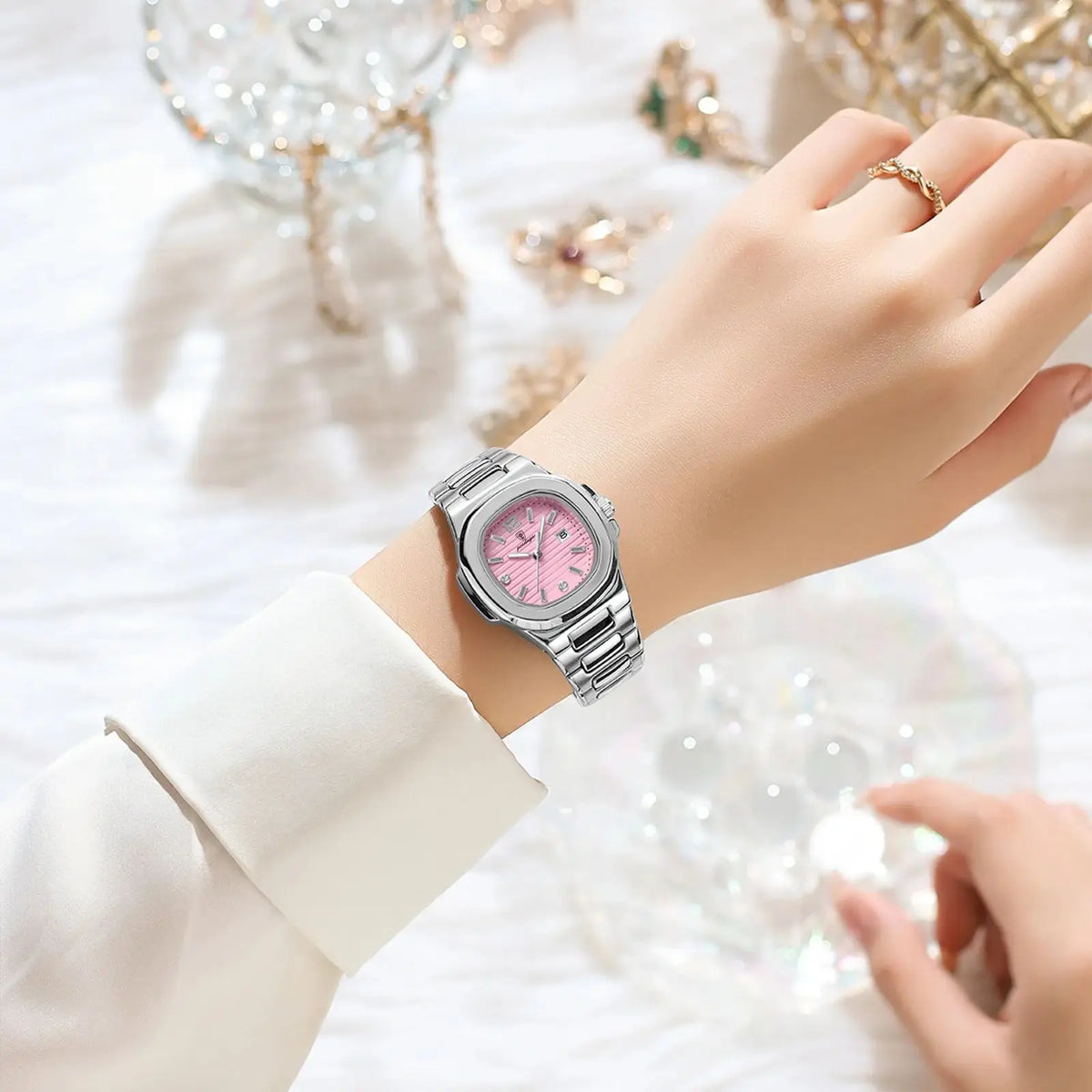 POEDAGAR Square Fashion Woman Wristwatch Luminous Waterproof Date