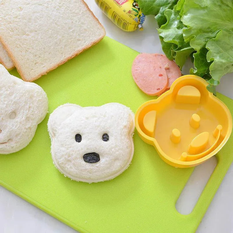 2pcs Sandwich Mould Bear Cat Rabbit Car Shaped Bread Mold Cake Biscuit